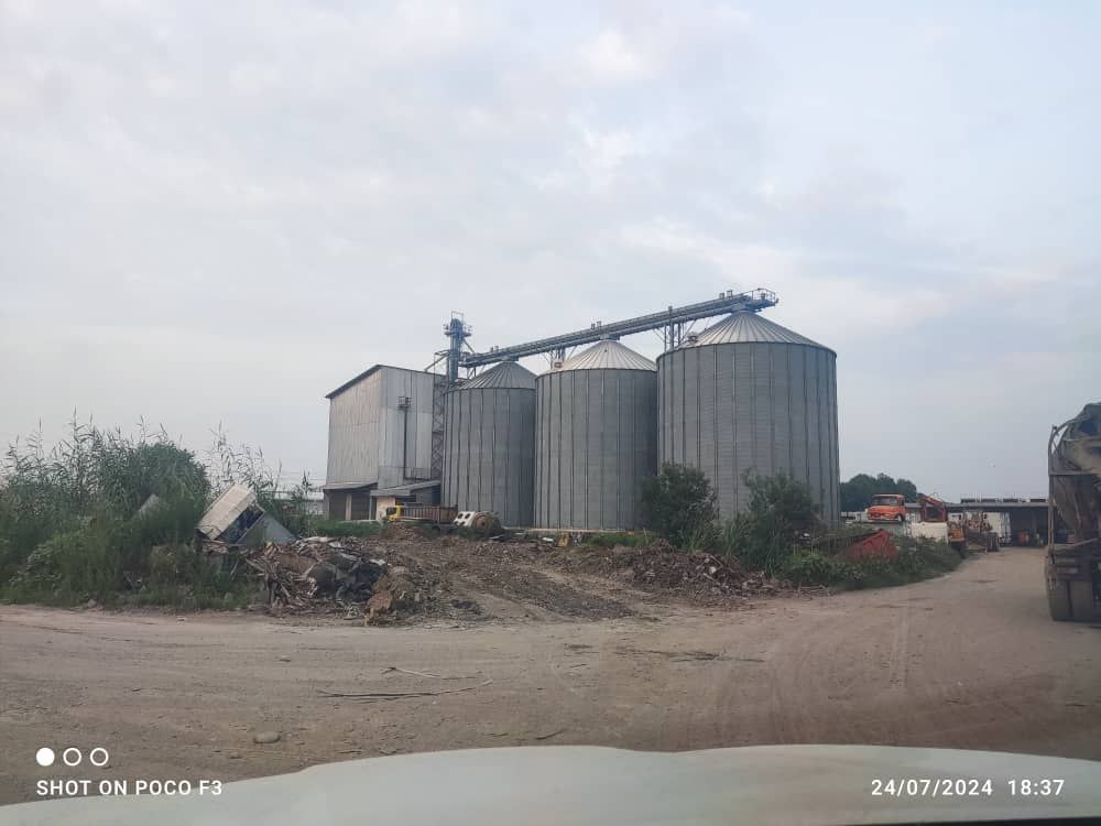 این تصویر دارای صفت خالی alt است؛ نام پروندهٔ آن gilak2.jpg است